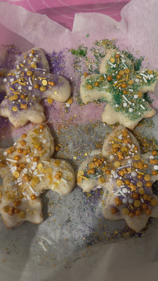 (B)- JJ.s Sweet Treats (Fleur de lis Cookies)